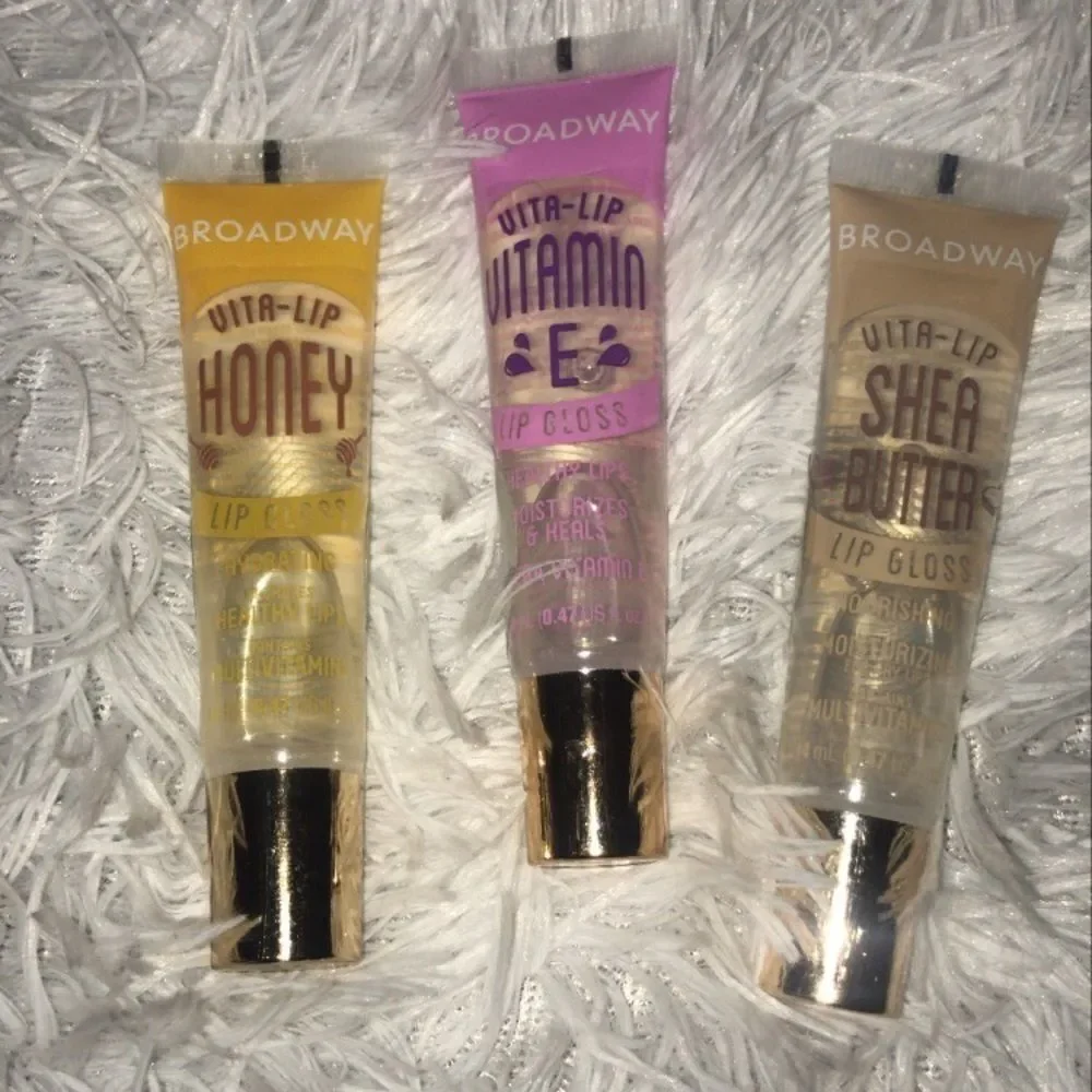 set of the new broadway lipglosses